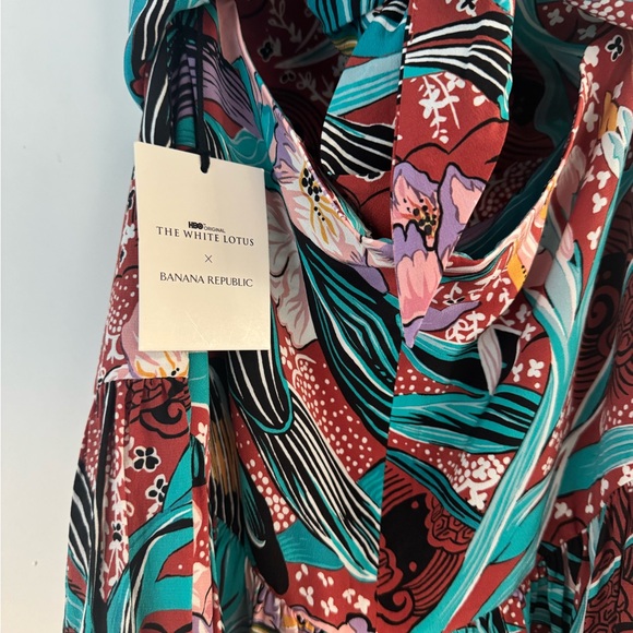 THE WHITE LOTUS MATTE SILK HALTER MAXI DRESS - Picture 6 of 10